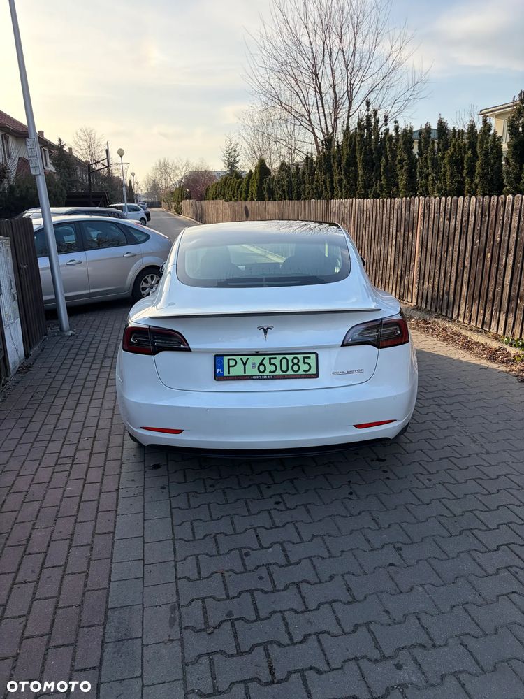 Tesla Model 3 - 6