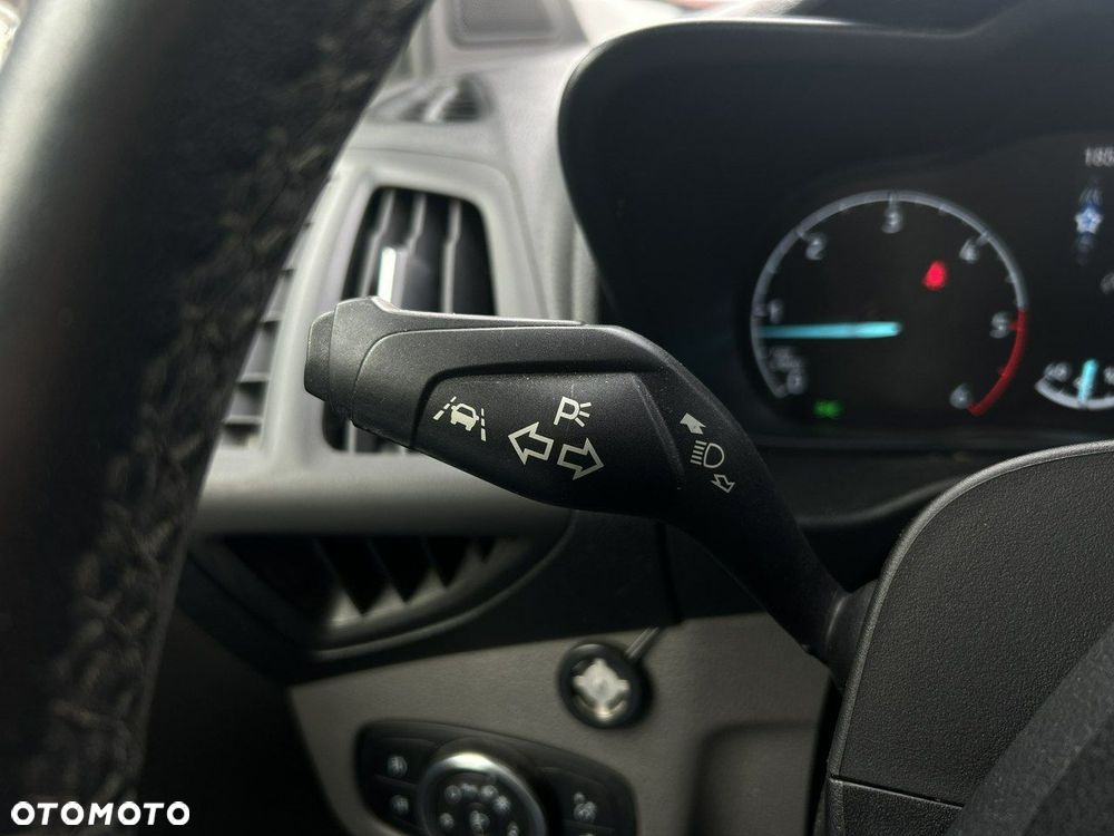 Ford Tourneo Connect - 22