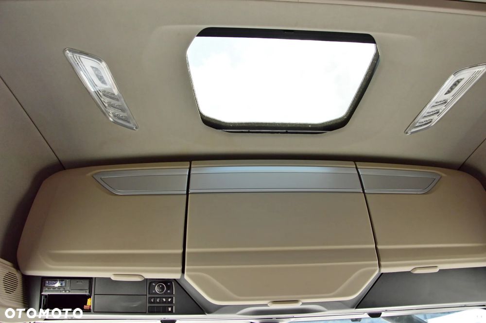 DAF XG+ 530 / ZF INTARDER / ALCANTARA /KLIMA POST. / FULL LED / PRZETWORNICA / WENT. FOTEL! - 31