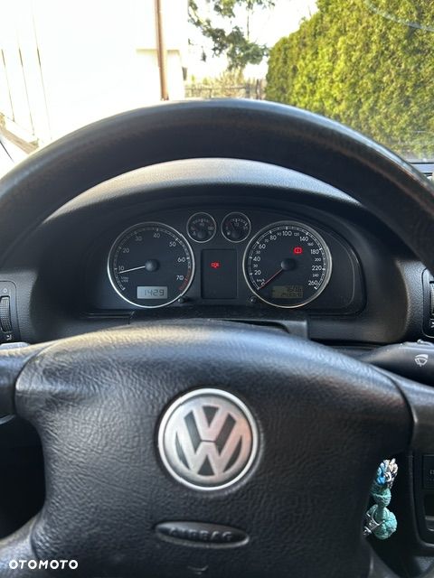 Volkswagen Passat 1.8T Comfortline - 8