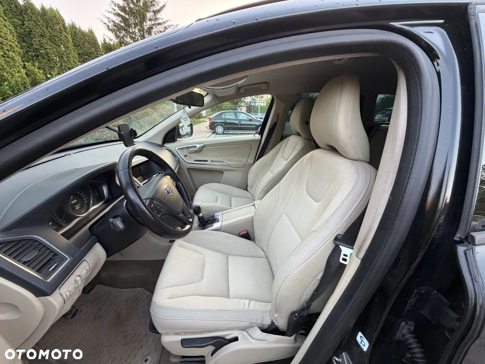 Volvo XC 60 D4 Momentum - 15