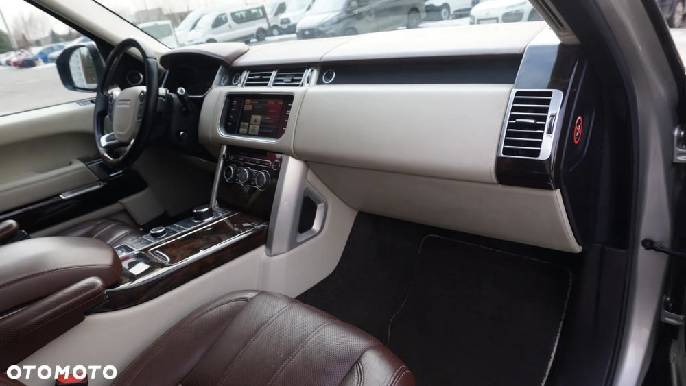 Land Rover Range Rover 4.4SD V8 LWB Vogue - 33