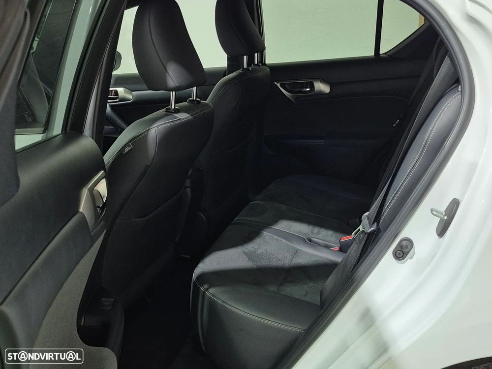 Lexus CT 200h F Sport+ - 17