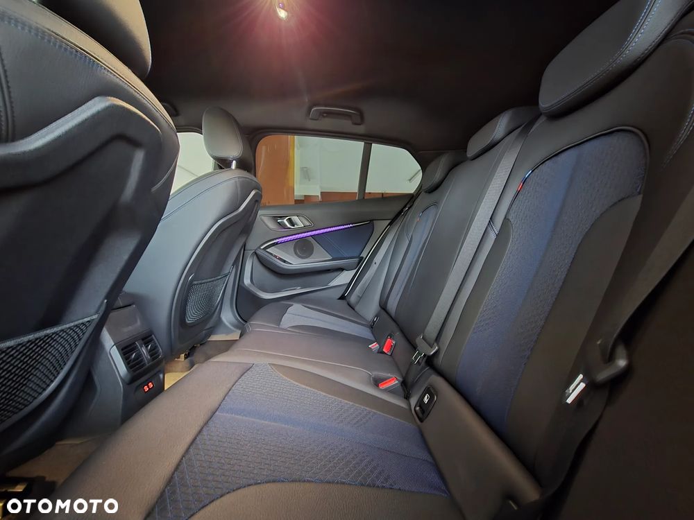 BMW Seria 1 118i M Sport - 19