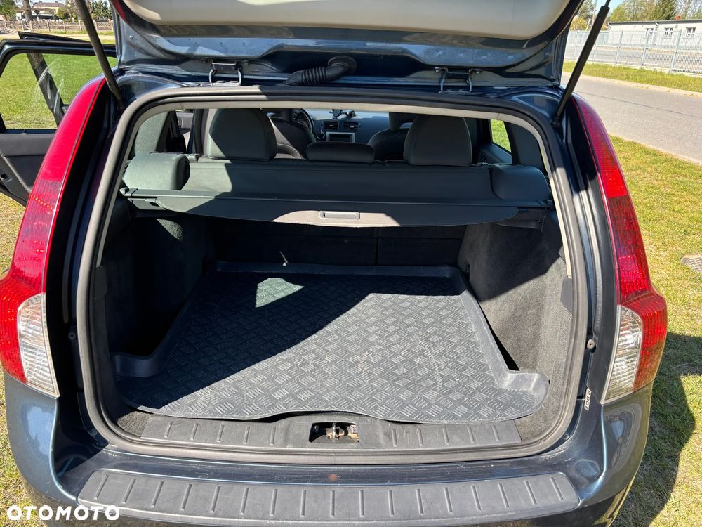 Volvo V50 1.6D - 11