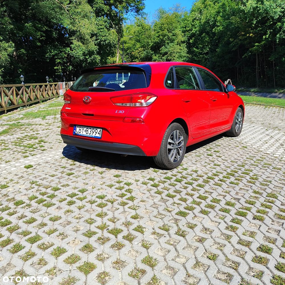 Hyundai i30 1.4 Premiere Comfort - 6