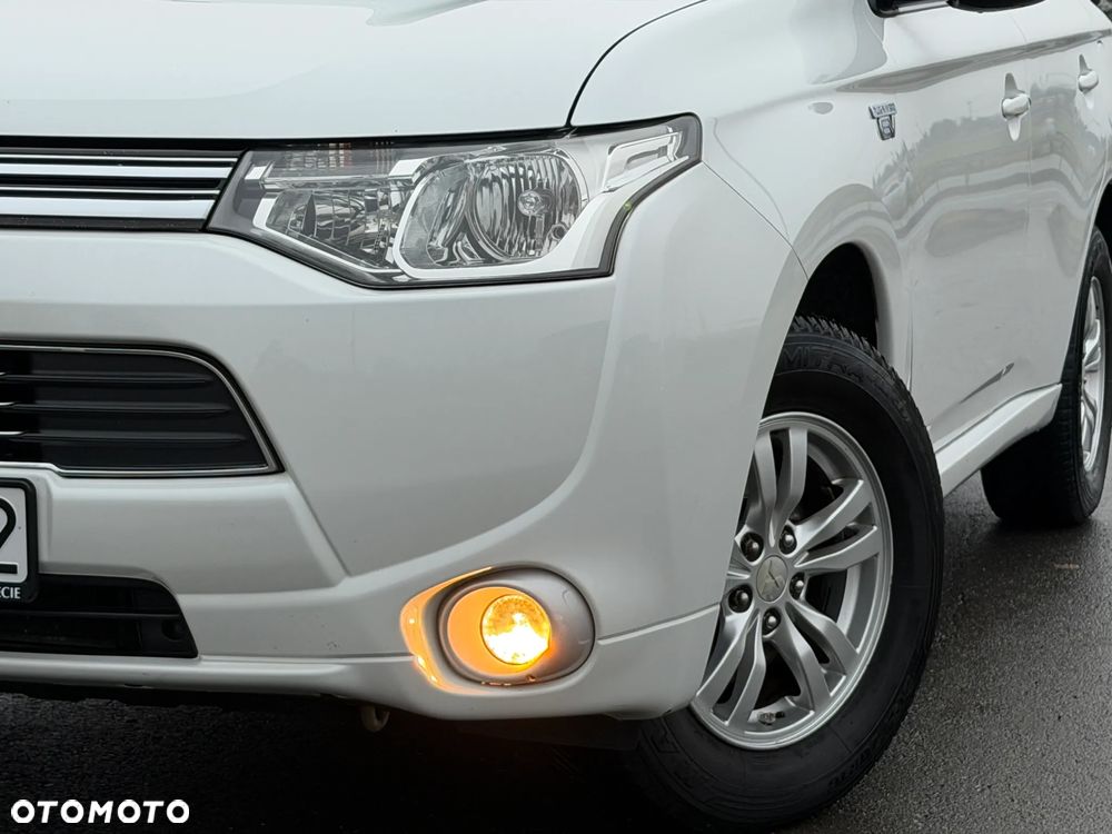 Mitsubishi Outlander 2.0 4WD - 31