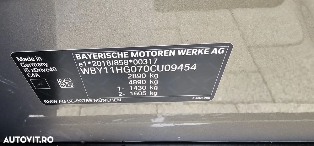 BMW i5 xDrive40 - 11
