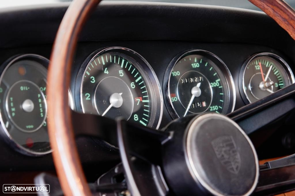 Porsche 911 Série F - 13