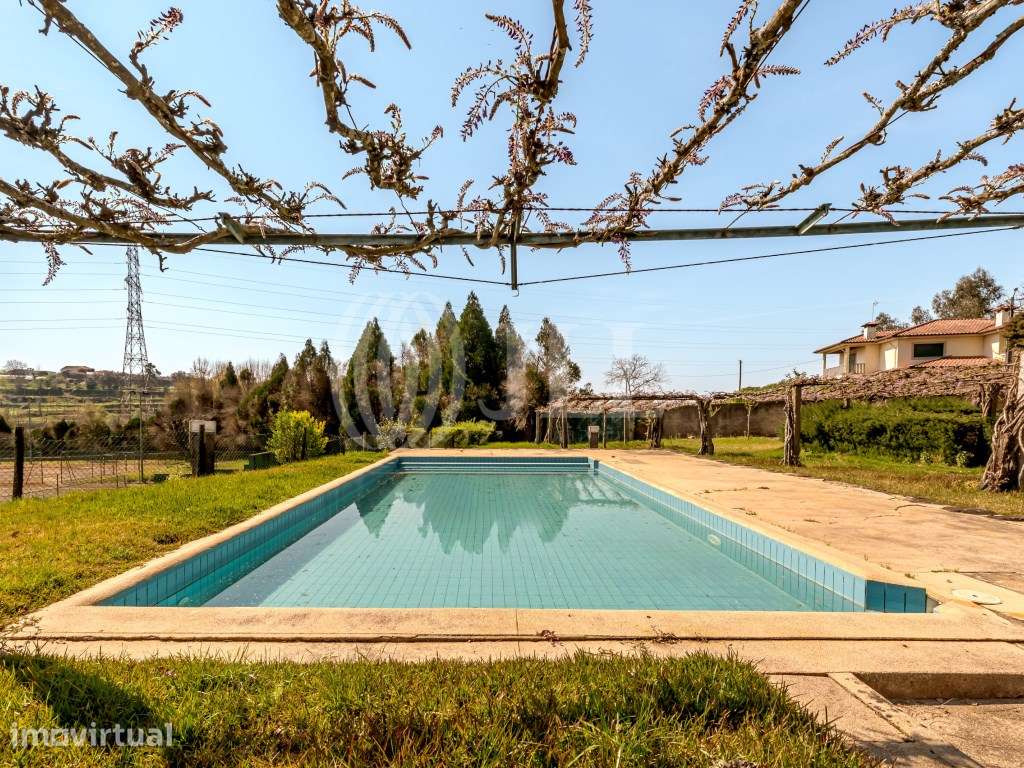 Moradia T5+1 em condomínio com piscina, em Amares, Braga - Grande imagem: 2/31