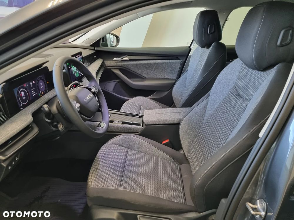 Skoda Superb 2.0 TSI Drive DSG - 11