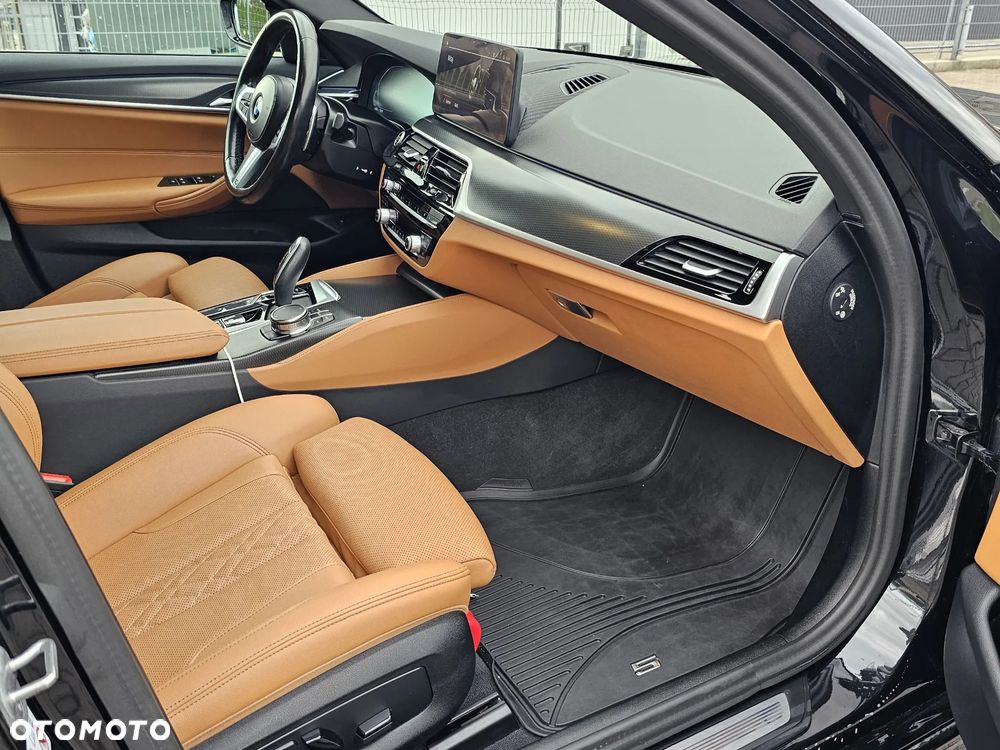 BMW Seria 5 520d xDrive MHEV M Sport sport - 16