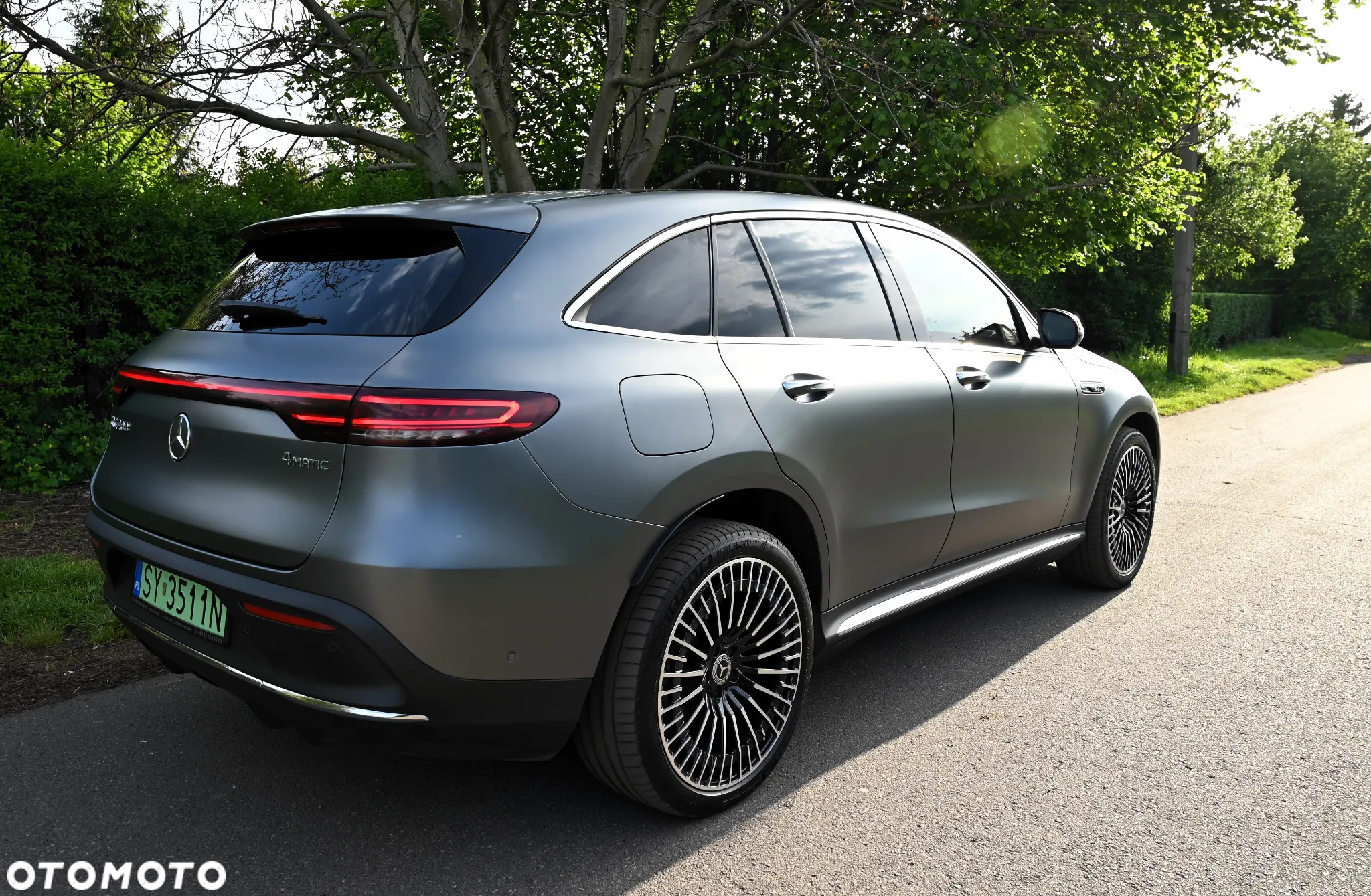 Mercedes-Benz EQC - 22