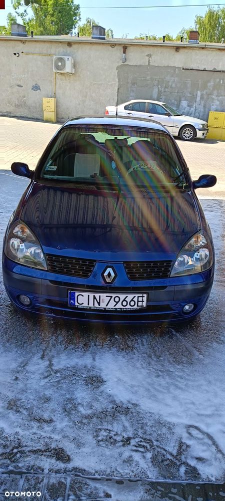 Renault Clio - 2