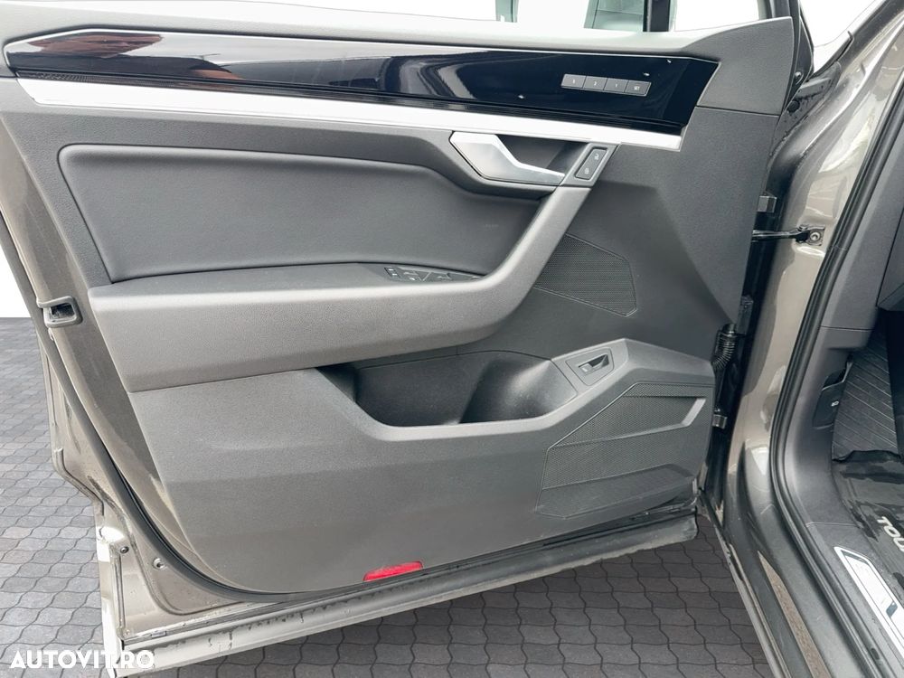 Volkswagen Touareg V6 TDI 4MOTION Elegance - 11