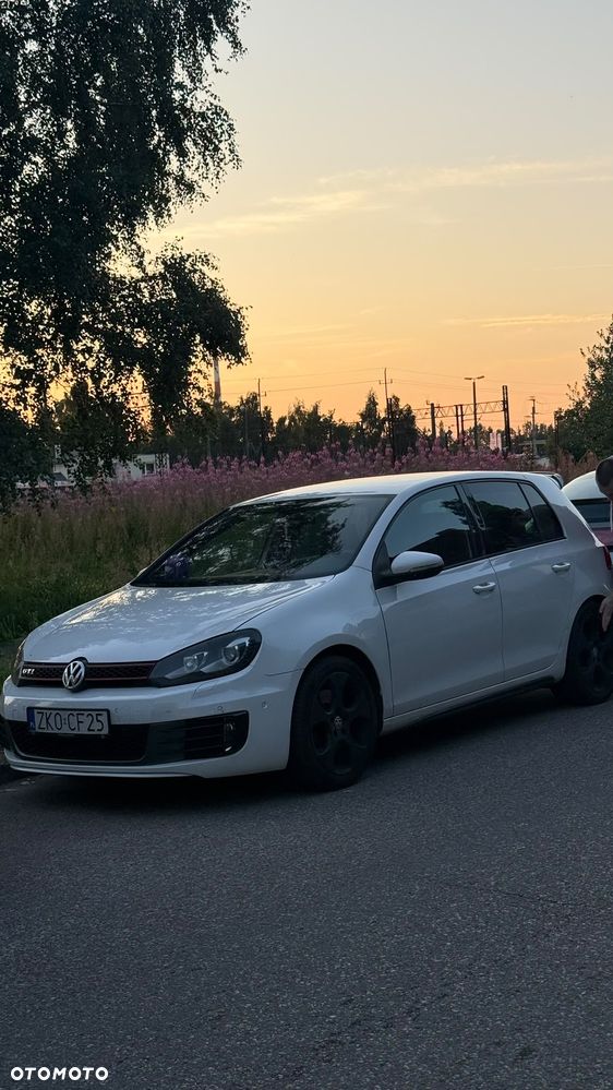 Volkswagen Golf 2.0 TSI GTI DSG - 4