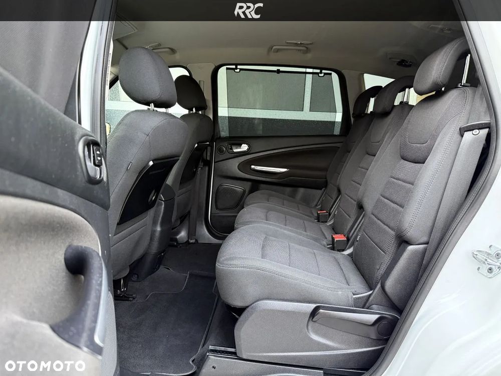 Ford S-Max 2.0 TDCi DPF Titanium - 27