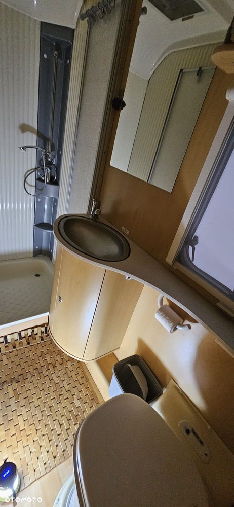 Dethleffs Camper 720 - 10