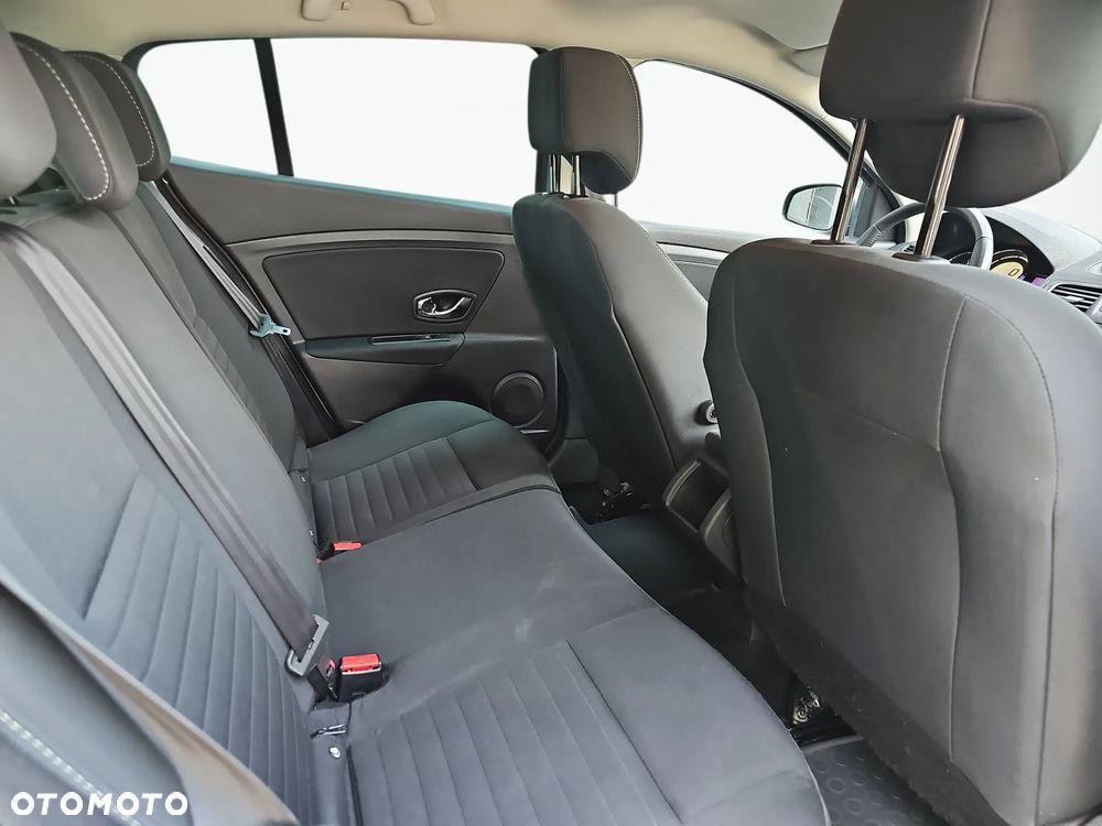 Renault Megane 1.6 16V Limited - 11