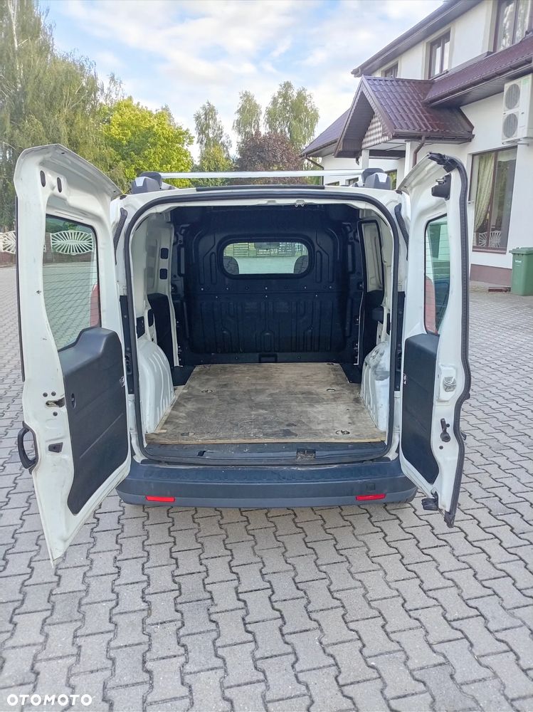 Opel Combo - 28