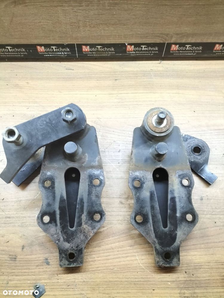 Uchwyty mocujące tylny most Man TGL - 2