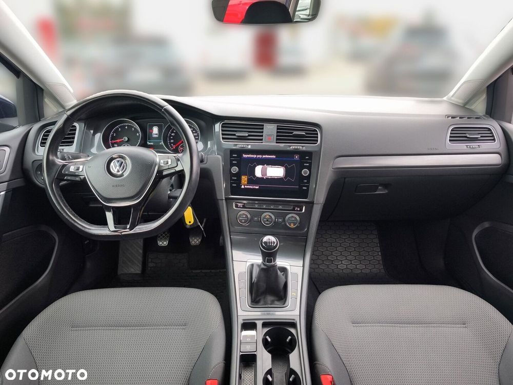 Volkswagen Golf - 14