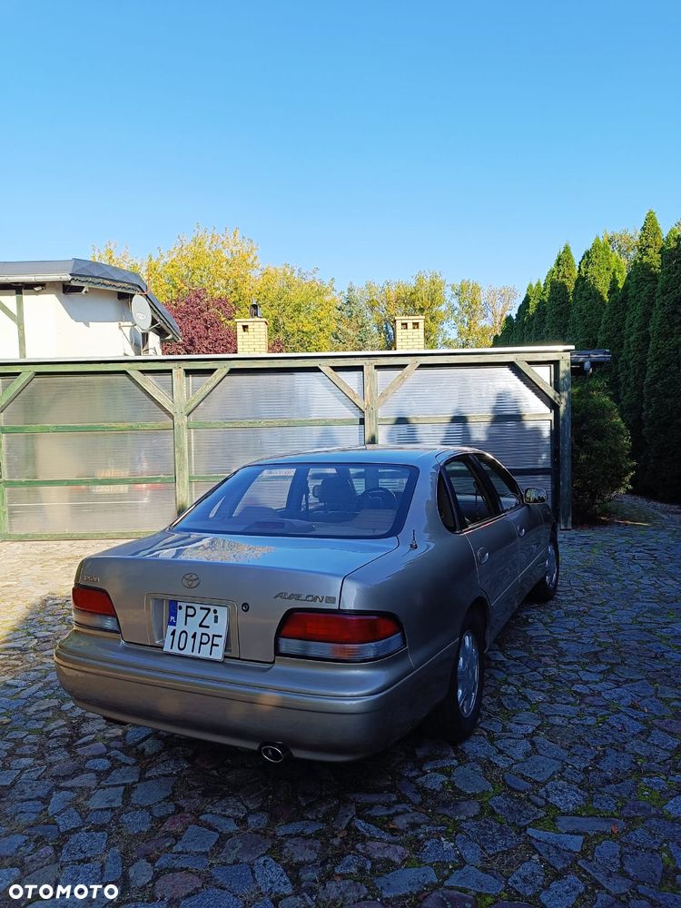 Toyota Avalon - 10