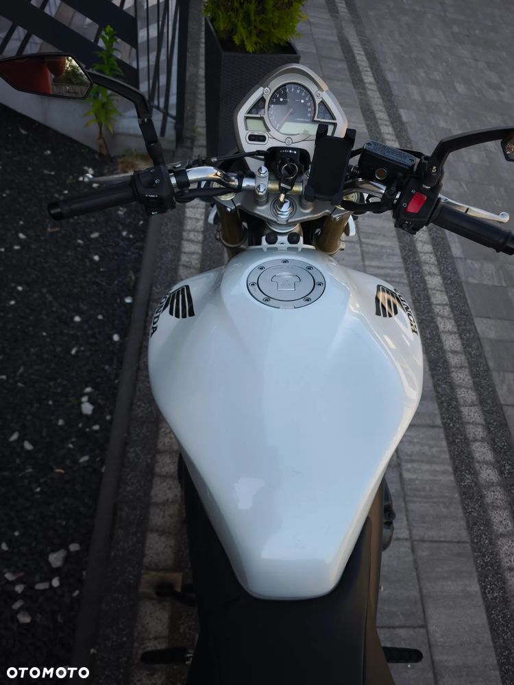 Honda Hornet - 17