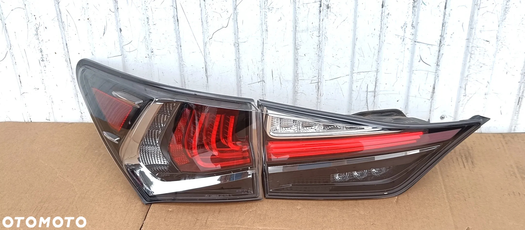 LEXUS GS IV LIFT LAMPA LEWA LED TYŁ - 5
