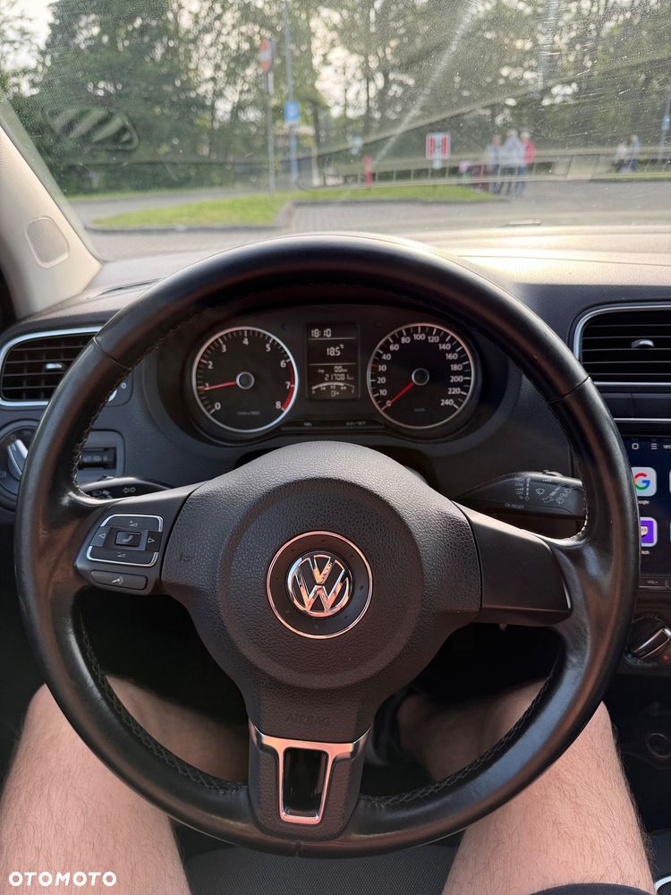 Volkswagen Polo - 25