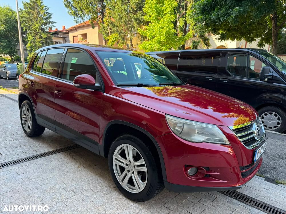 Volkswagen Tiguan - 2