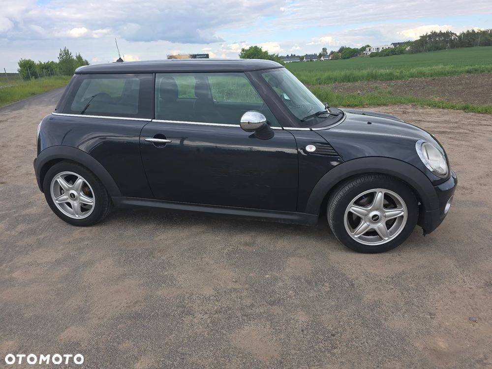 MINI Cooper Standard - 11