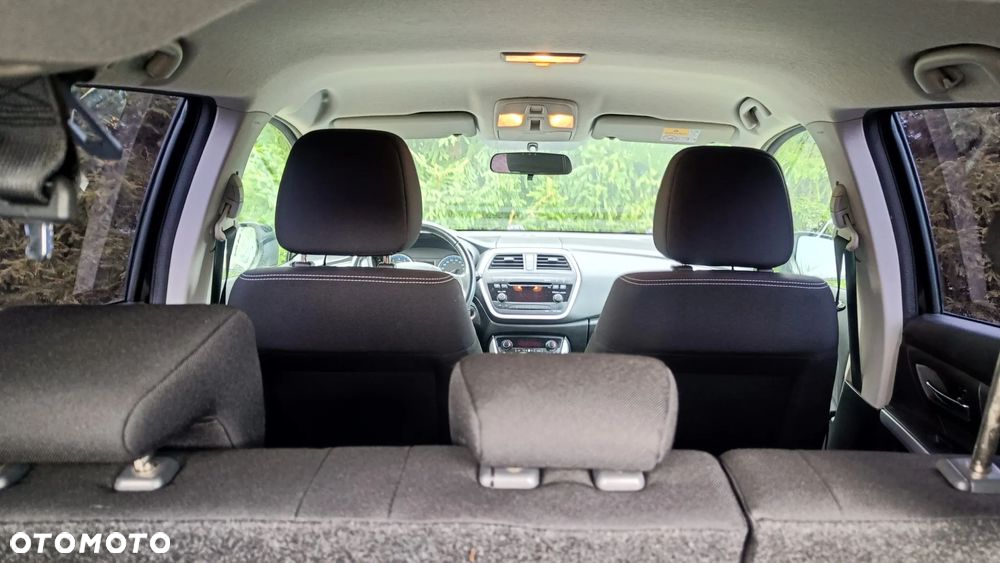Suzuki SX4 1.6 Premium - 8