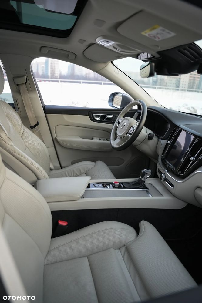 Volvo XC 60 T6 AWD Inscription - 12