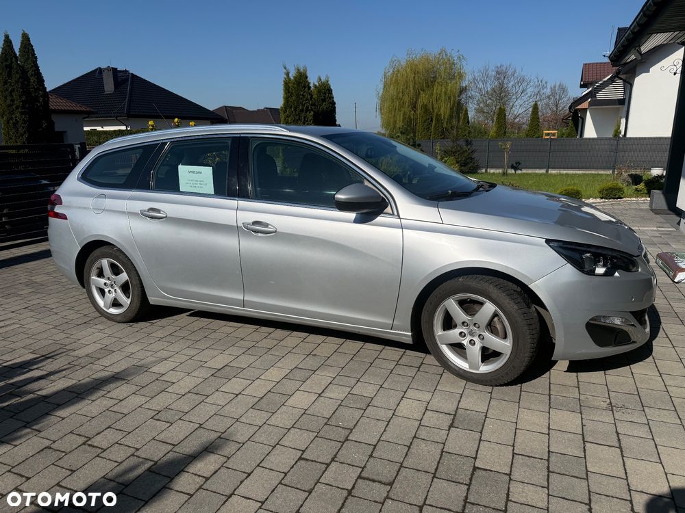 Peugeot 308 1.6 BlueHDi Allure S&S - 2