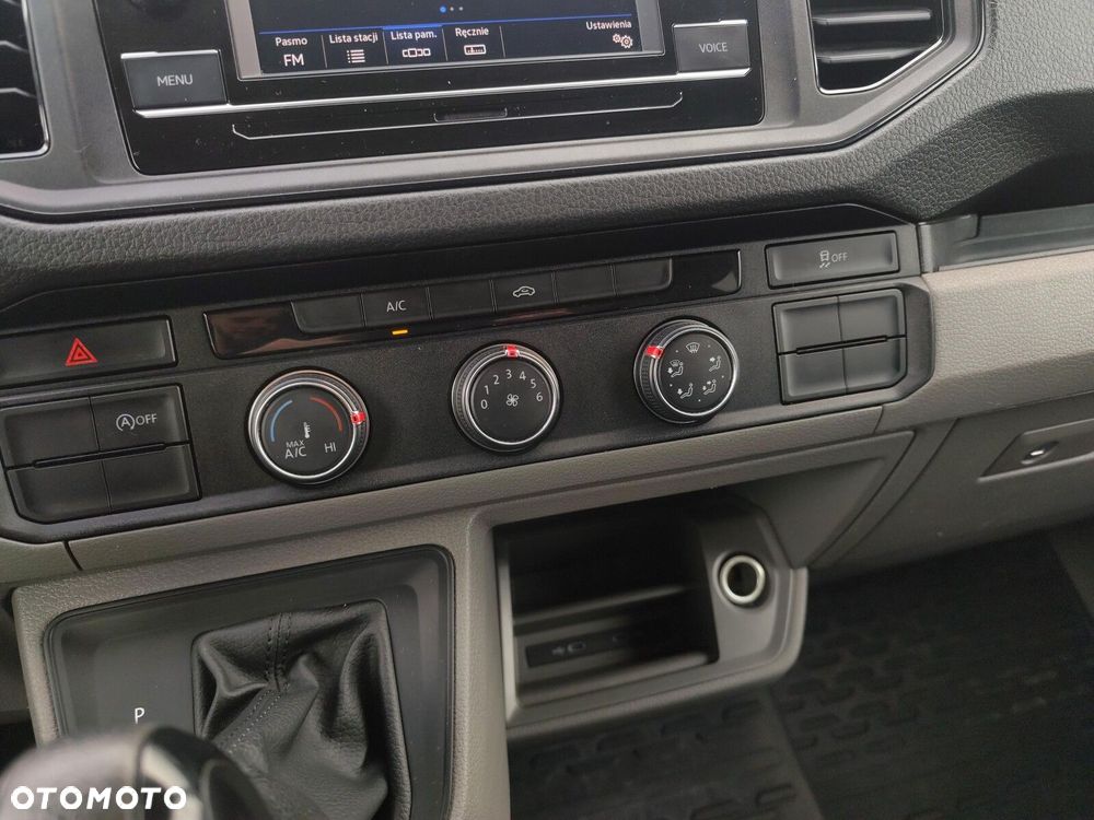 Volkswagen Crafter 35 Podwójna kabina - 21