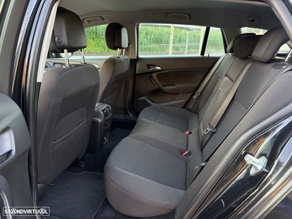 Opel Insignia Sports Tourer - 17