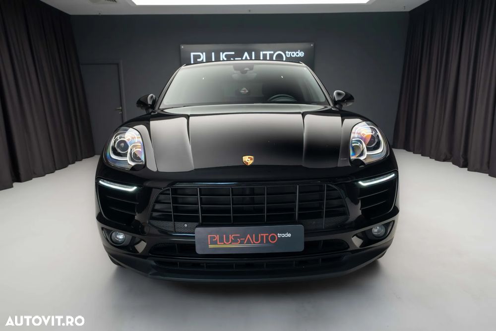 Porsche Macan Standard - 2