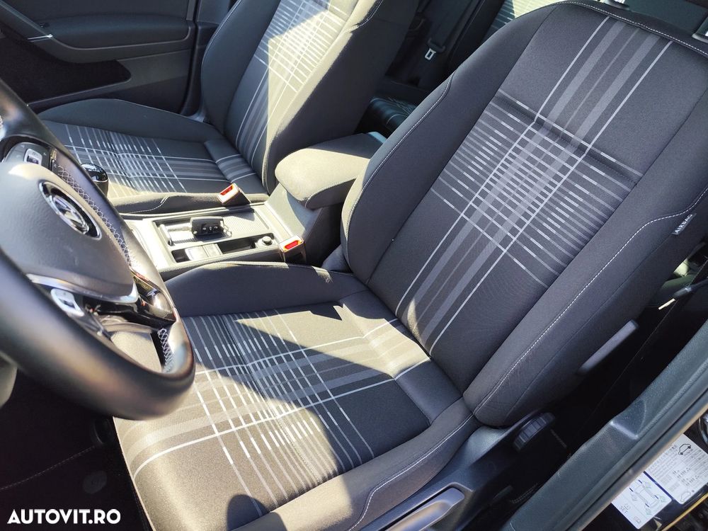 Volkswagen Golf 1.6 TDI BlueMotion Technology Lounge - 7