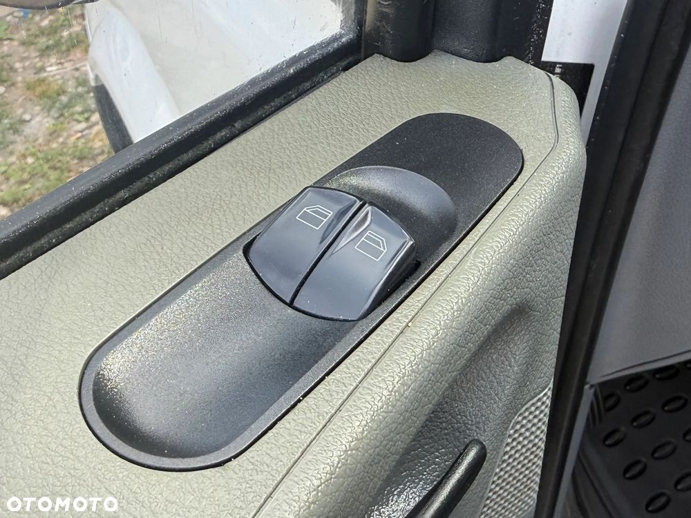 Mercedes-Benz vito - 16