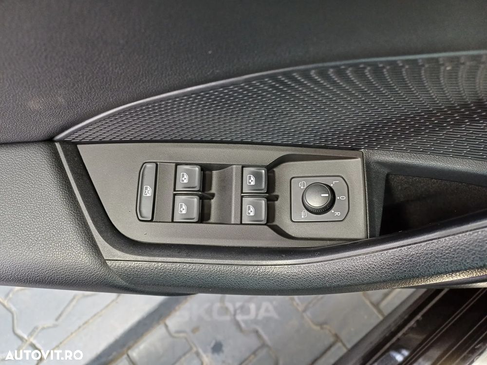 Skoda Octavia 2.0 TDI 4x4 DSG Scout - 9