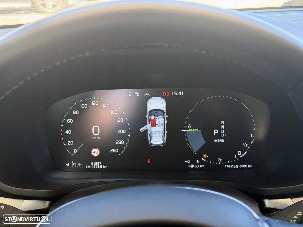 Volvo V60 2.0 T8 AWD TE Momentum Plus - 34