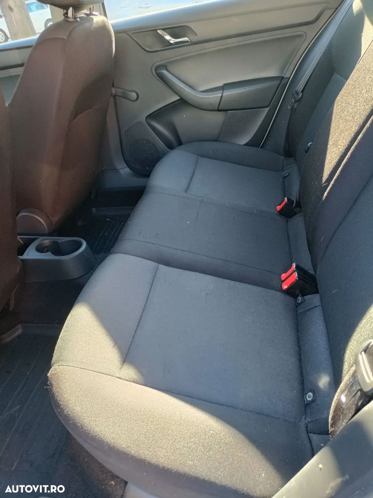 Skoda RAPID 1.4 TDI Active - 11