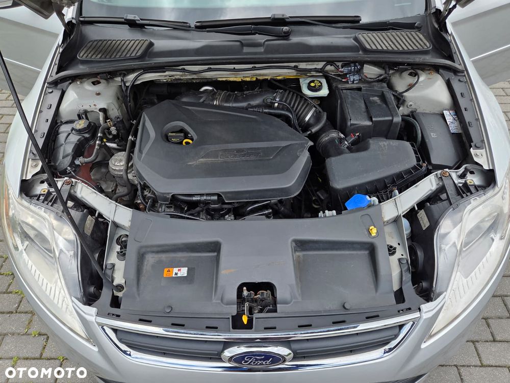 Ford Mondeo 1.6 T Ambiente - 23