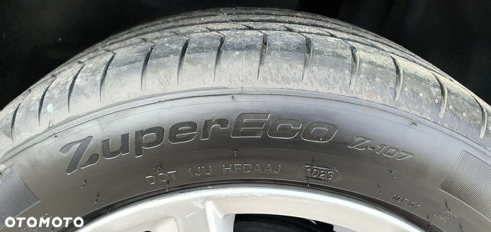 Volkswagen Polo - 28