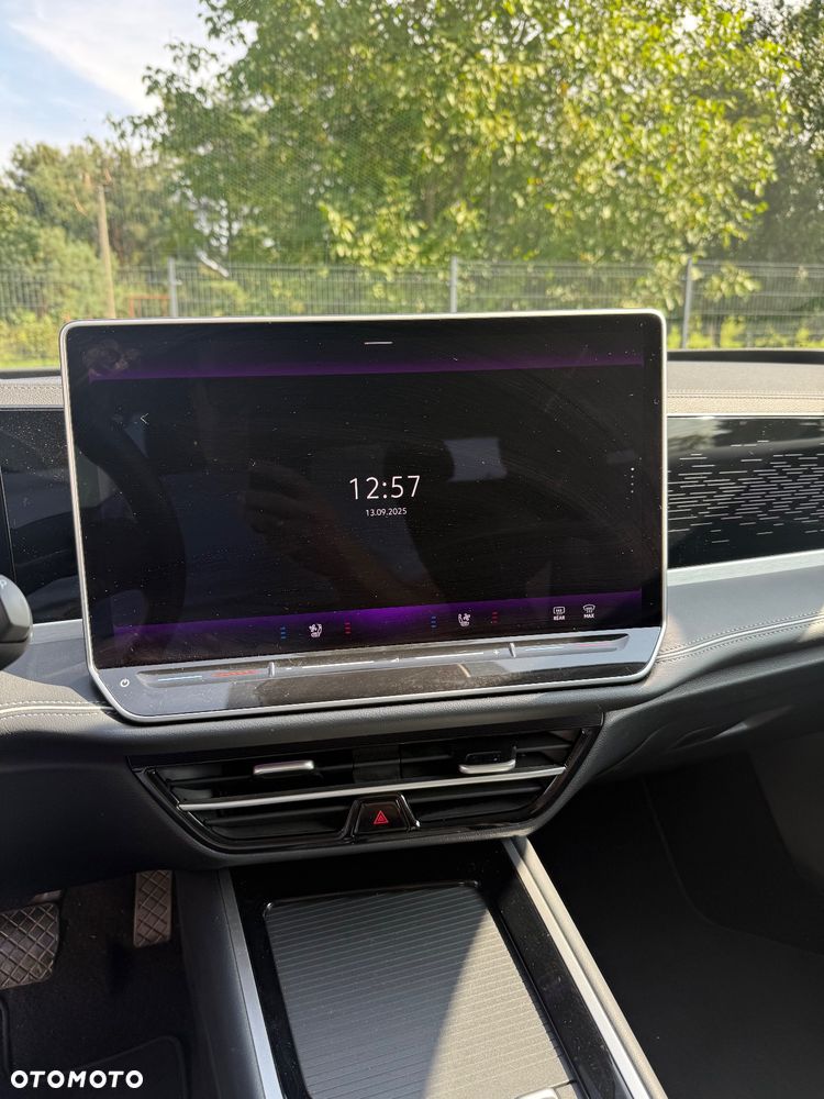 Volkswagen Passat 2.0 TDI EVO Elegance DSG - 4