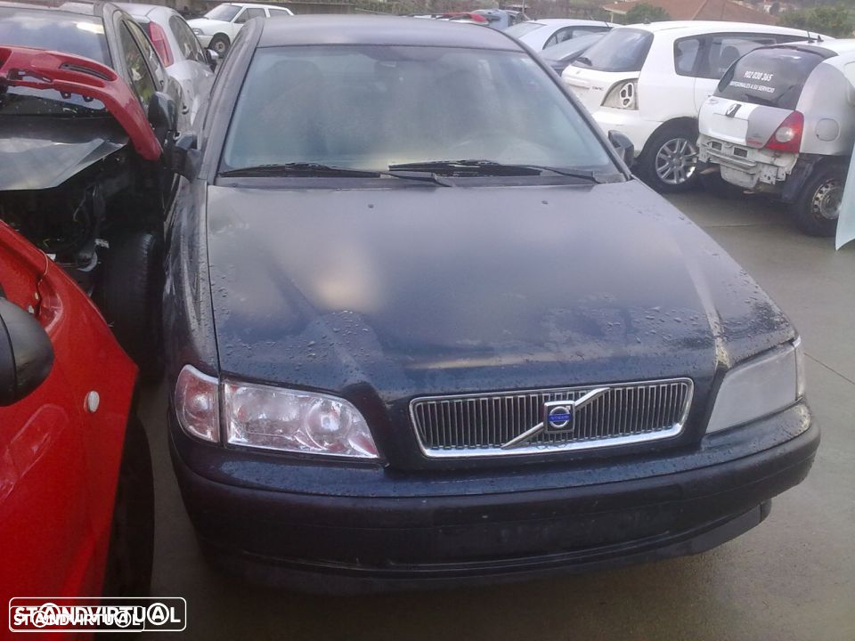 Traseira / Frente /Interior Volvo S40 2001 - 2