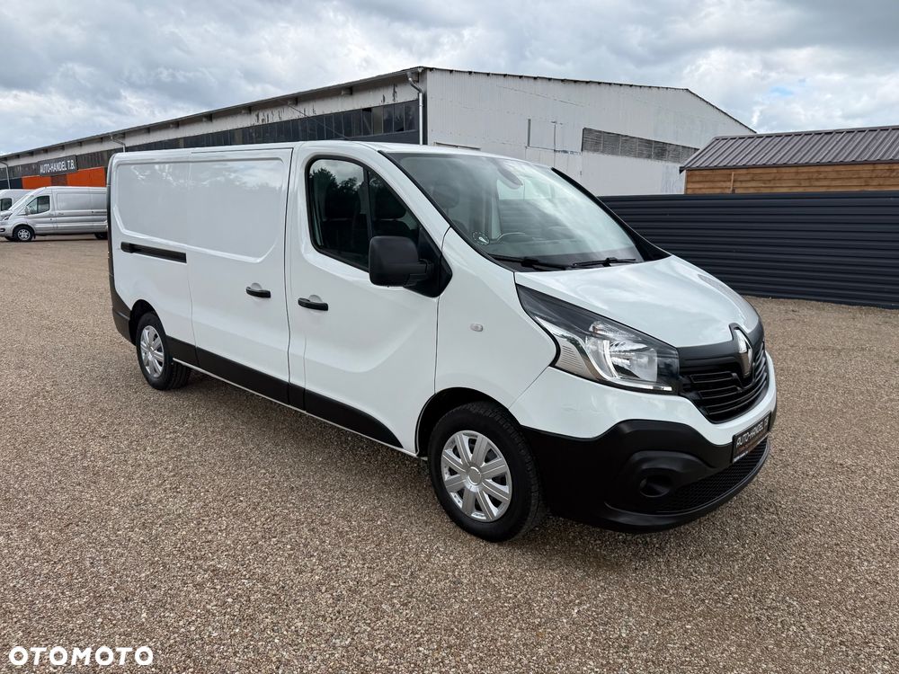 Renault Trafic - 12