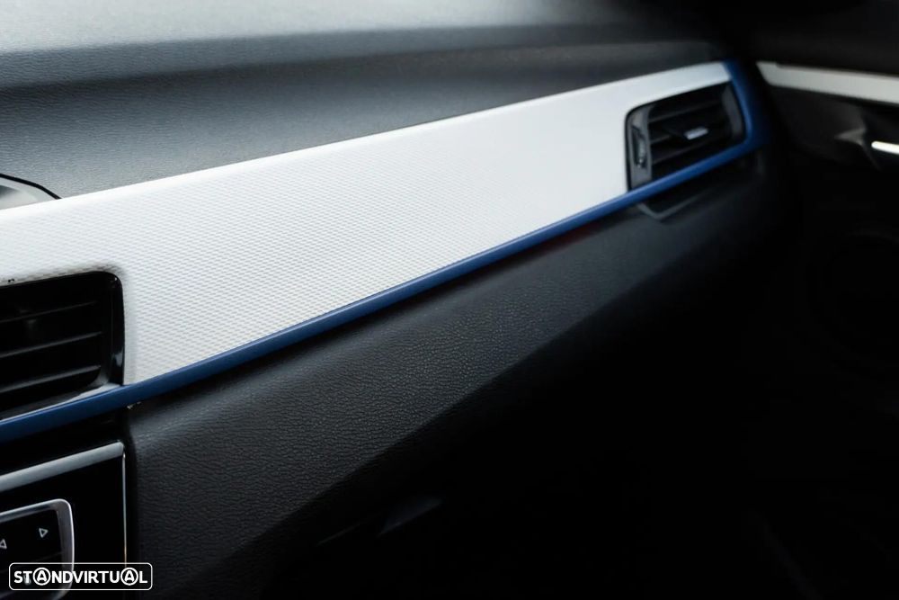 BMW X1 16 d sDrive Auto Pack M - 41