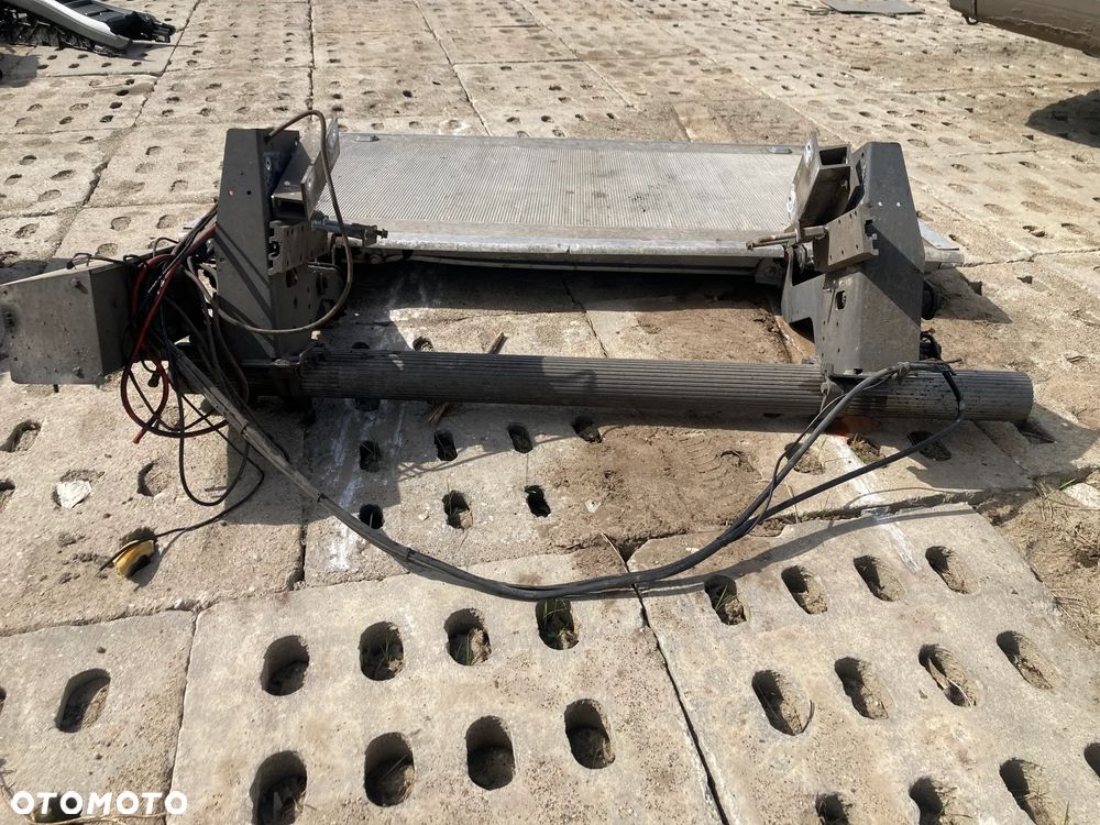 Kontener z windą - 8